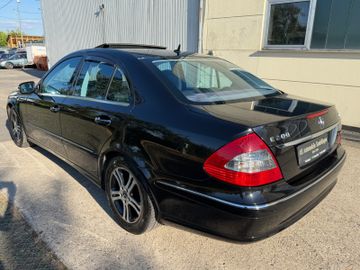 Mercedes E 200 - 8