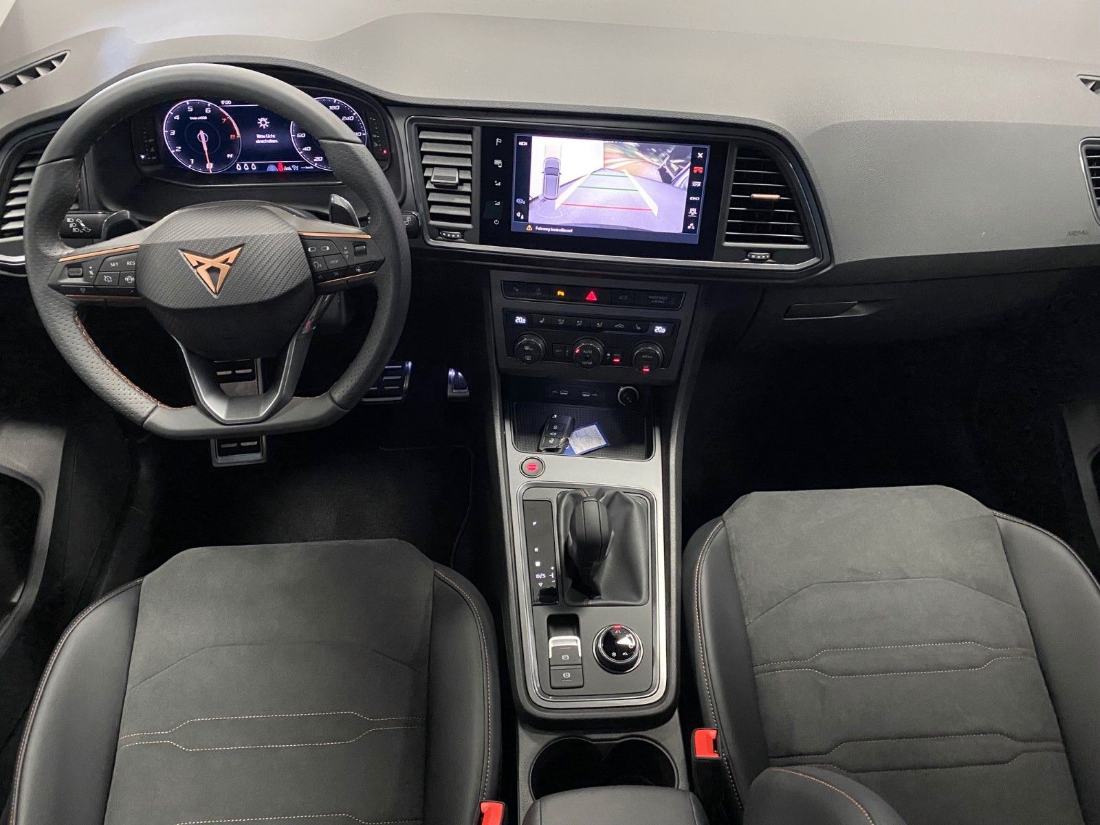 Fahrzeugabbildung CUPRA Ateca 2.0 TSI 4x4 DSG+5 J. GARANTIE+ACC+AHK+APP+