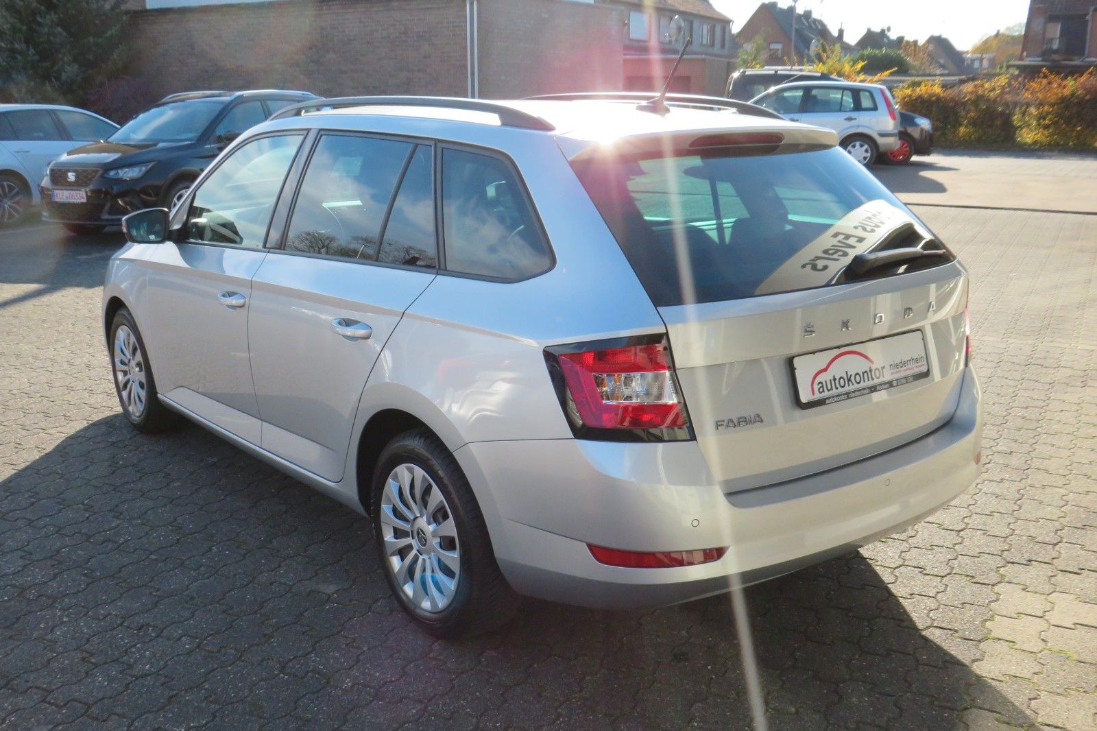 Fahrzeugabbildung SKODA Fabia Combi Ambition GRA SITZH. APP-CONNECT 1.HD