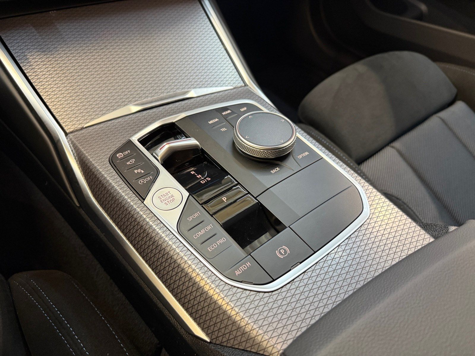 BMW 330 - Bild 10