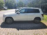 Mercedes-Benz GLK 280 4MATIC - - Mercedes-Benz GLK 280 mit Benzin-Antrieb