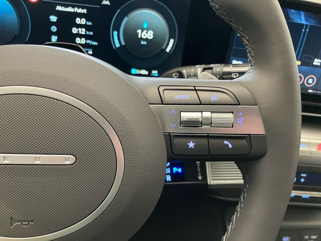 Fahrzeugabbildung Hyundai KONA EV 2WD 65kWh Prime 2xKlima 360 ACC AUT HUD