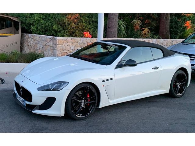 Maserati GranCabrio 4.7 V8 460 MC STRADALE