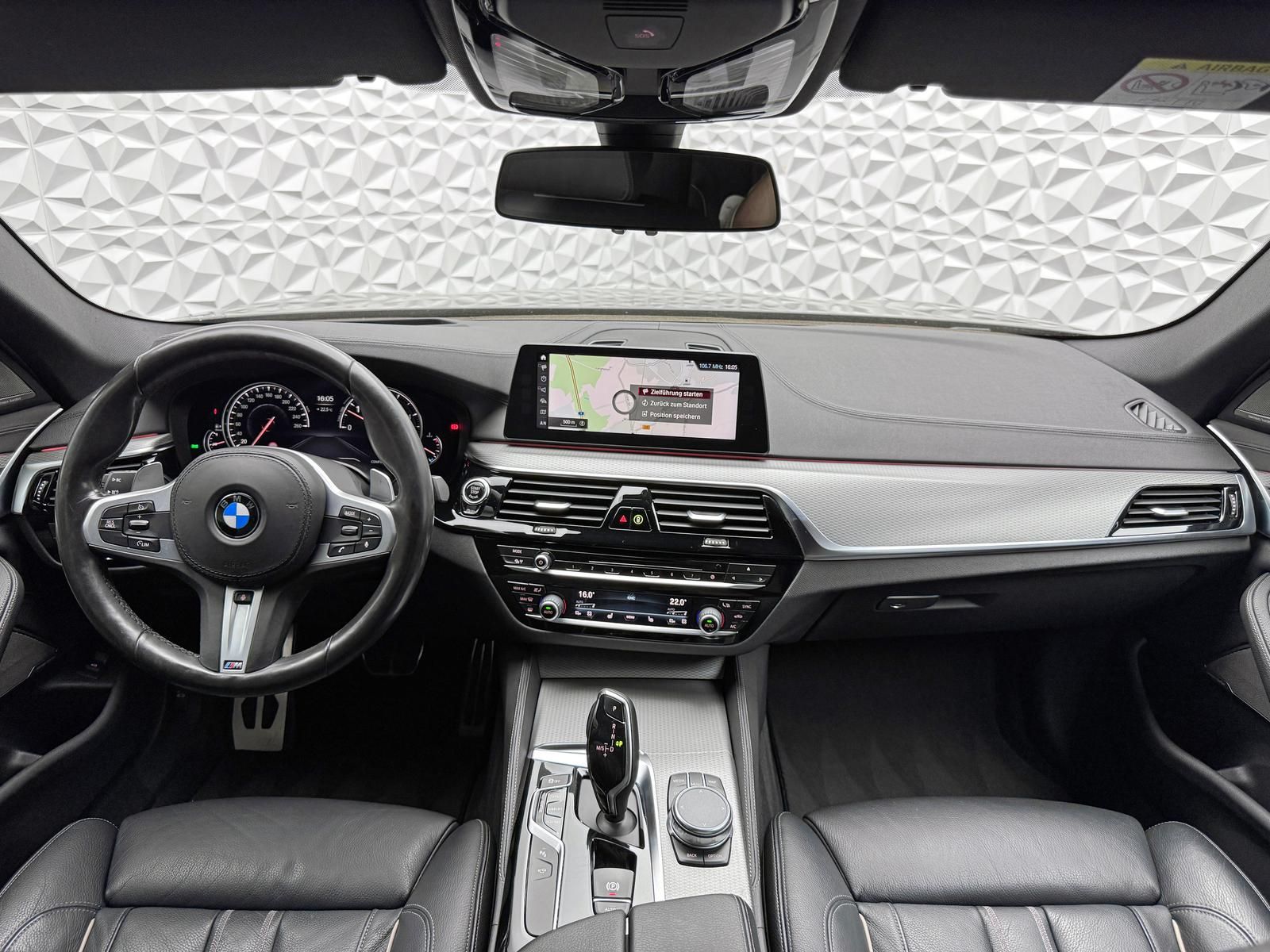 Fahrzeugabbildung BMW d*XDR*M-PAKET*H&K*STANDHZ*MASSAGE*360°HUD*AHK