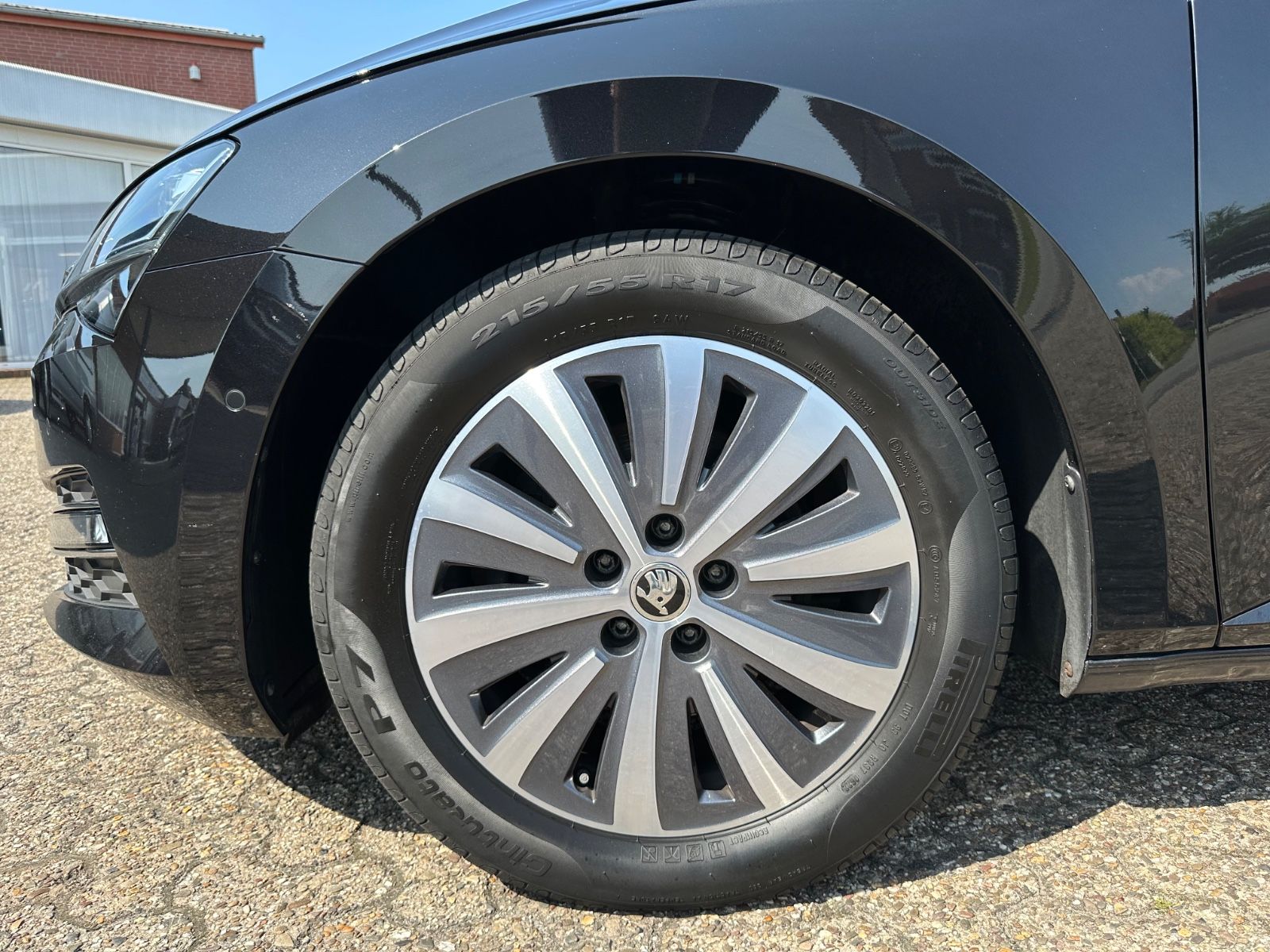 Fahrzeugabbildung SKODA Superb Combi 2.0 TDI Style AHK/Fahrass.Plus/Colu
