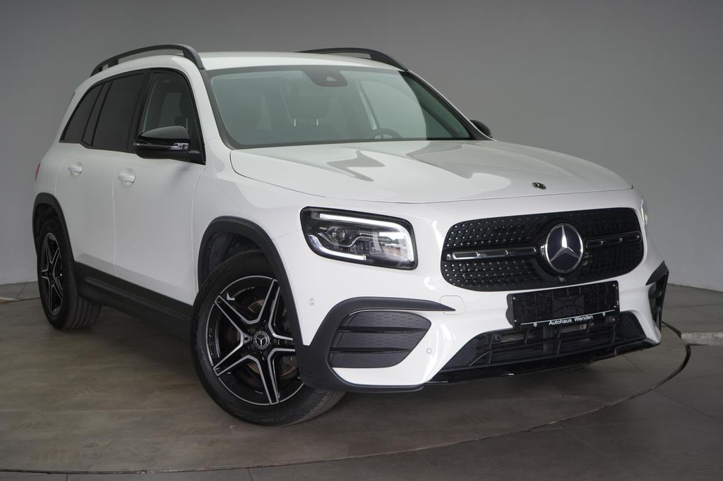 Image of Mercedes-Benz GLB 200