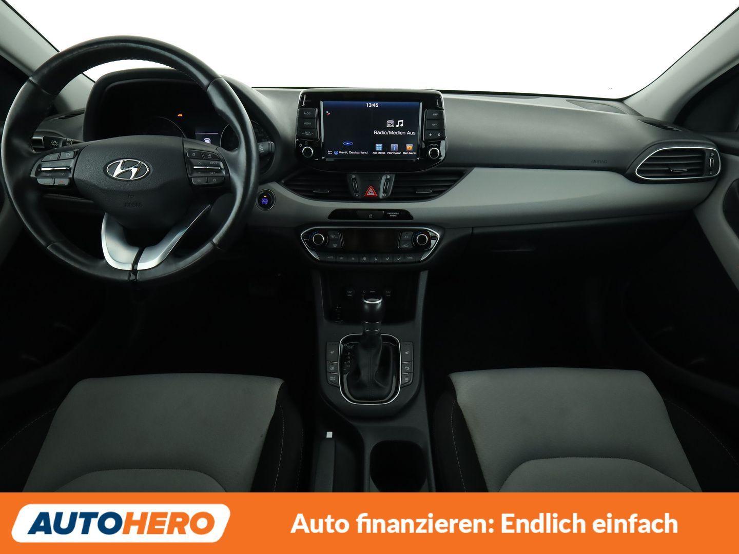 Hyundai i30 1.4 TGDI Trend Aut*NAVI*LED*TEMPO*CAM*PDC*