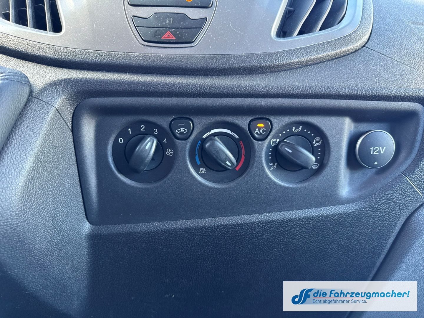 Fahrzeugabbildung Ford Transit Kombi 350 L3 Trend Temp Klima *7160