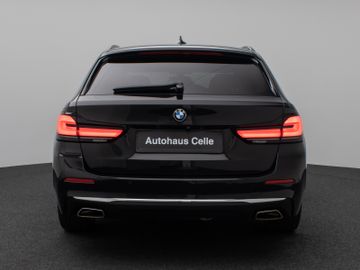 Fahrzeugabbildung BMW 530d xDr Tour AHK  Pano ACC HUD Komfortsitz