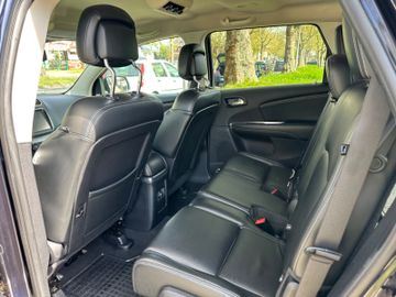 Fahrzeugabbildung Fiat Freemont 2.0 Lounge 4WD*7.Sitze*Navi*Kamera*
