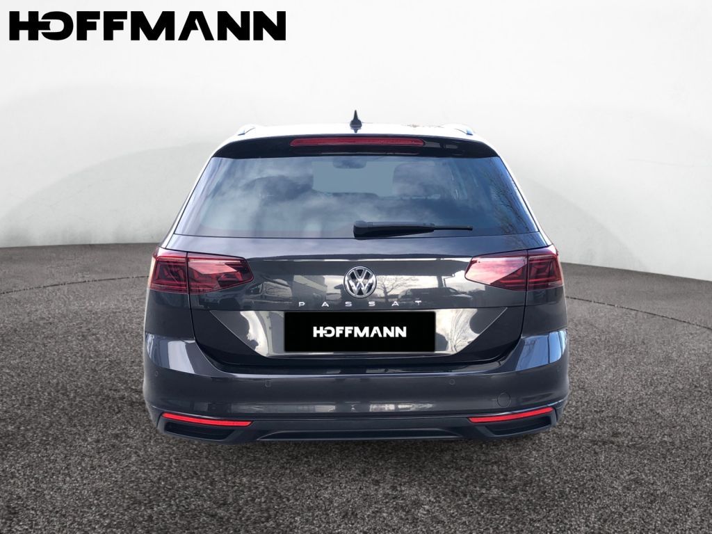 Fahrzeugabbildung Volkswagen Passat Variant 1.6 TDI SCR DSG Business Standhei