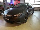 Opel Astra J GTC~schwarz matt foliert~wenig KM~ - : Coupe, Schwarz, Matt