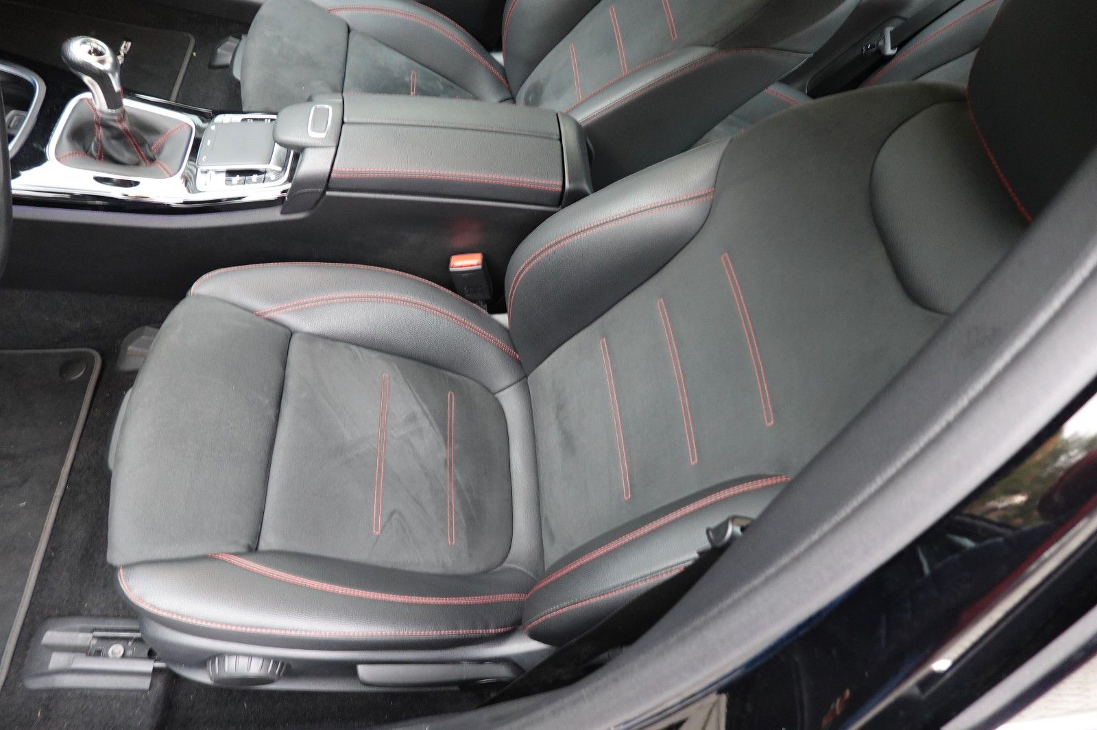 Fahrzeugabbildung Mercedes-Benz A 200 AMG -Klasse Lim. A 200