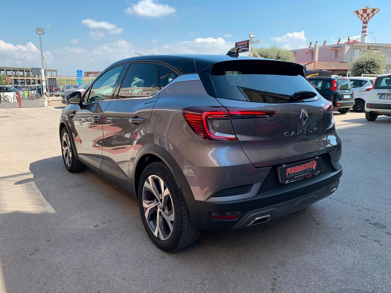 Renault Captur Full Hybrid E-Tech 94CV RS Line imagem 2