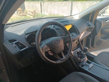 Ford Kuga - 8