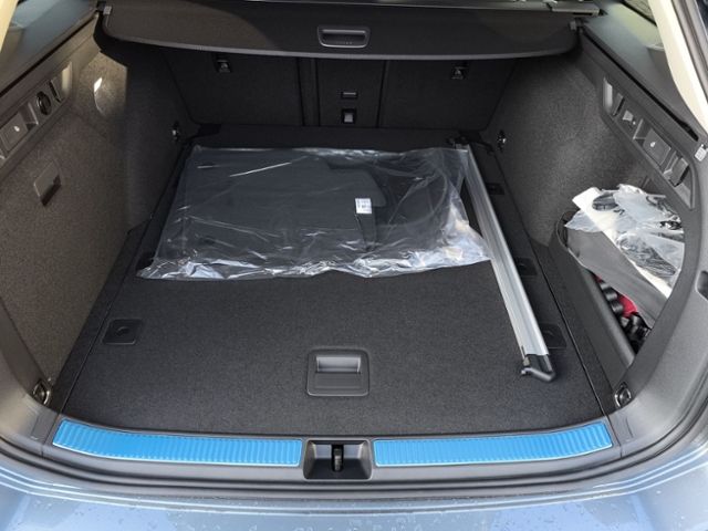 Fahrzeugabbildung Volkswagen Passat Business 1.5 eTSI OPF 110 kW (150 PS) 7-G