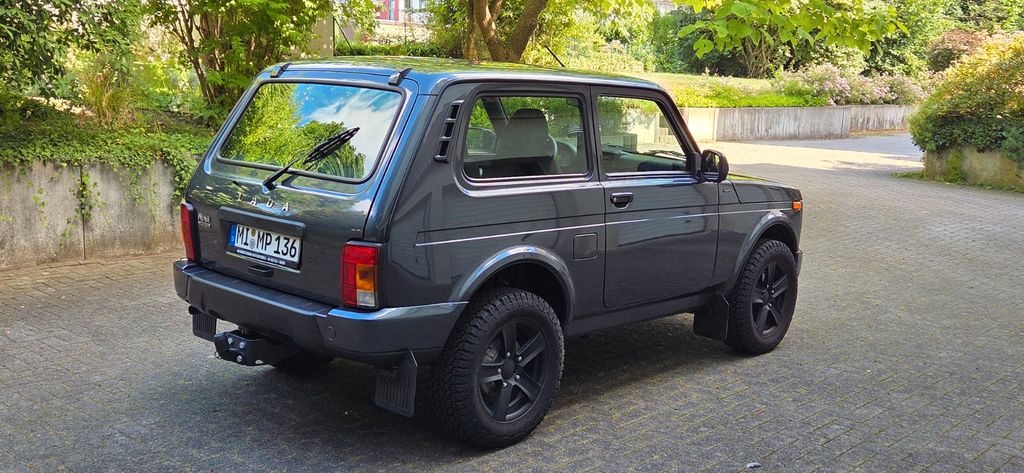 Image of Lada Niva