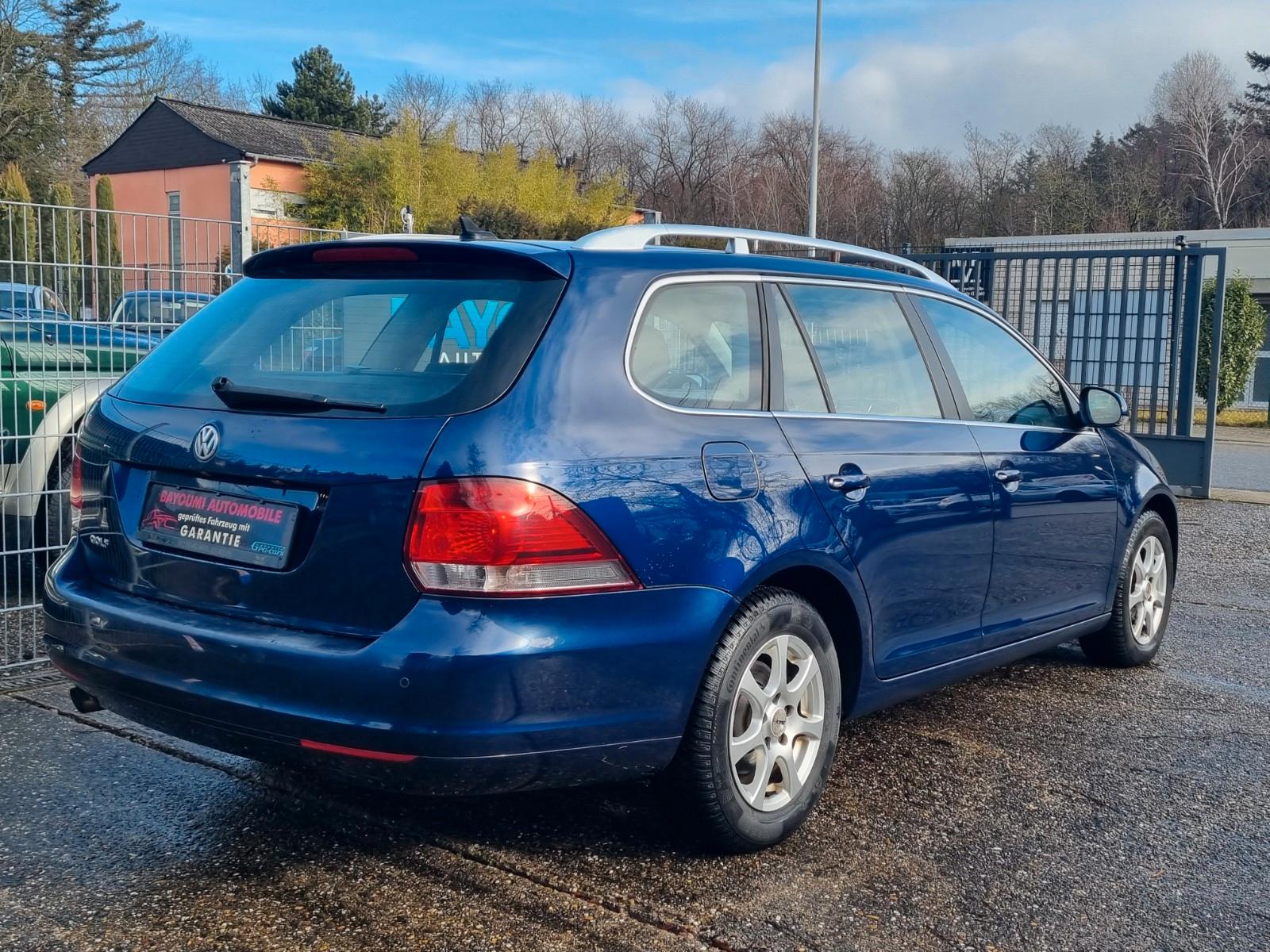 Volkswagen Golf 2010 — engine 1.598 cm³, 105 HP (77kW)