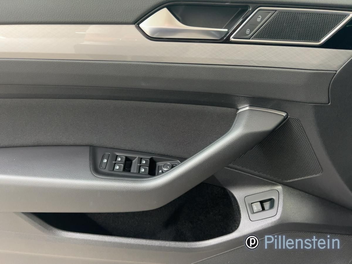 Volkswagen Passat Variant - Bild 6