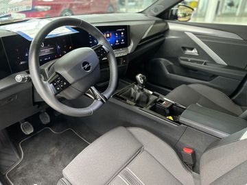 Fotografie 17 des Opel Astra 1.2 Turbo GS AHK
