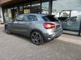 Mercedes-Benz GLA 200,AMG Line,Automatik,NAVI,49000 KM,19Zoll - Mercedes-Benz GLA 200: Limousine