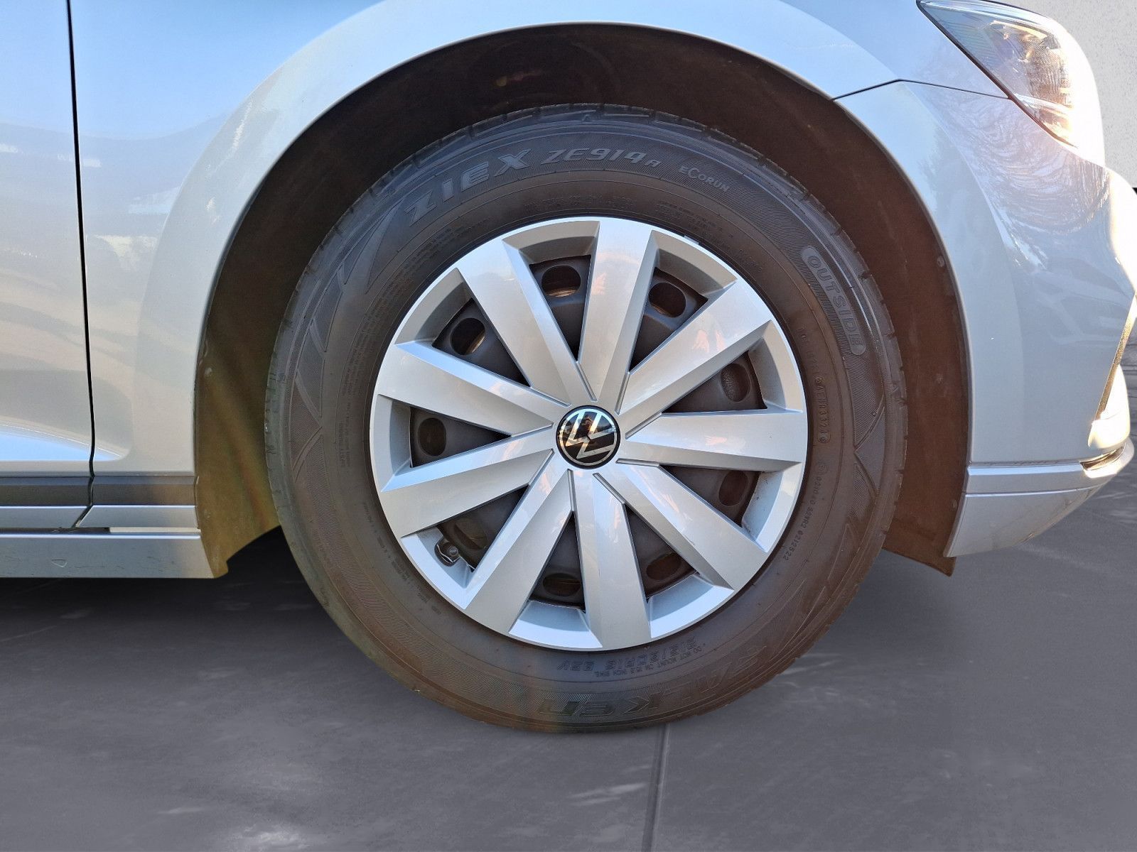 Volkswagen Passat Variant - Bild 12