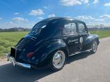 Renault 4CV Cremeschnittchen - Autos aus dem Jahr 1954
