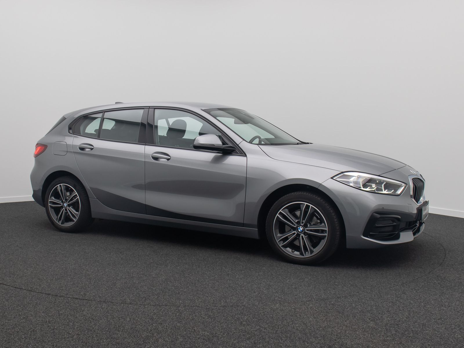 Fahrzeugabbildung BMW 118i Sport Line DAB CockPitPr PDC Fernlichtassis