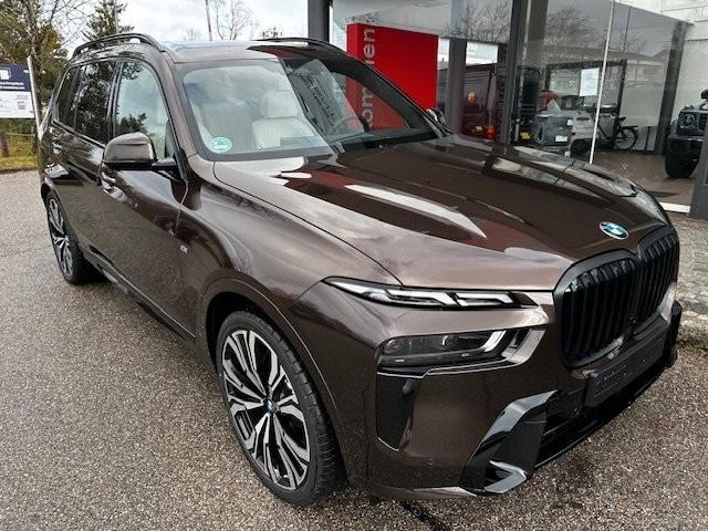 BMW X7 xDrive40d/SPECIAL PAINT MACADAMIA/FULL-FULL!