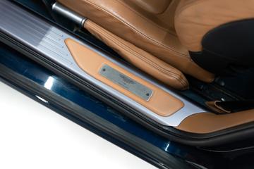 2005 Aston Martin DB9 — миниатюра 18