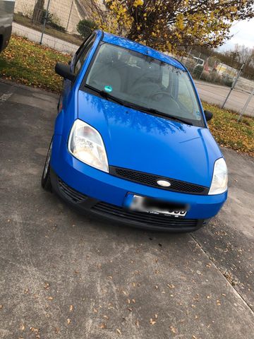 Ford fiesta 1.4 tdci 2003 neu TÜV