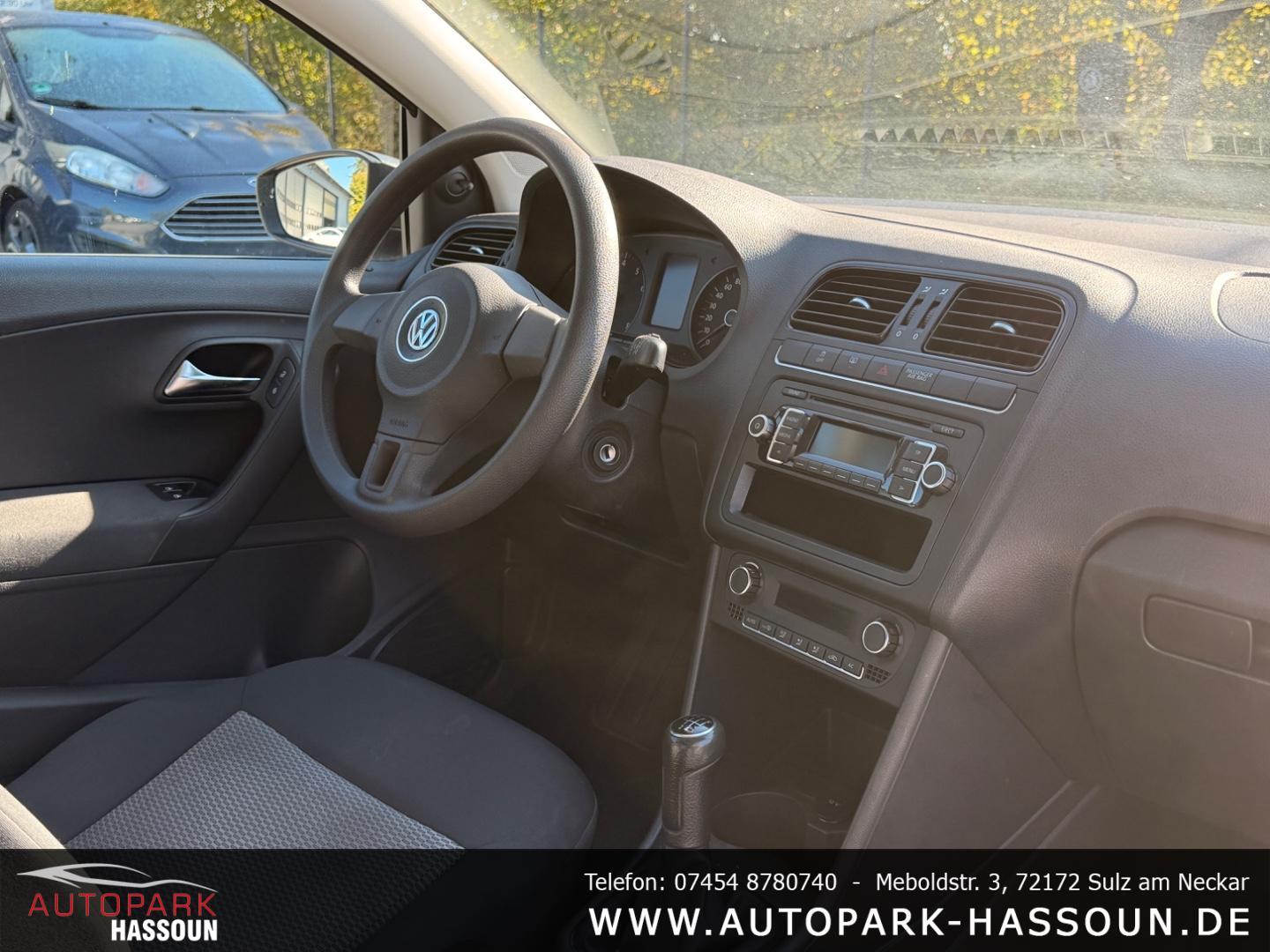 Volkswagen Polo 2011 — photo 5
