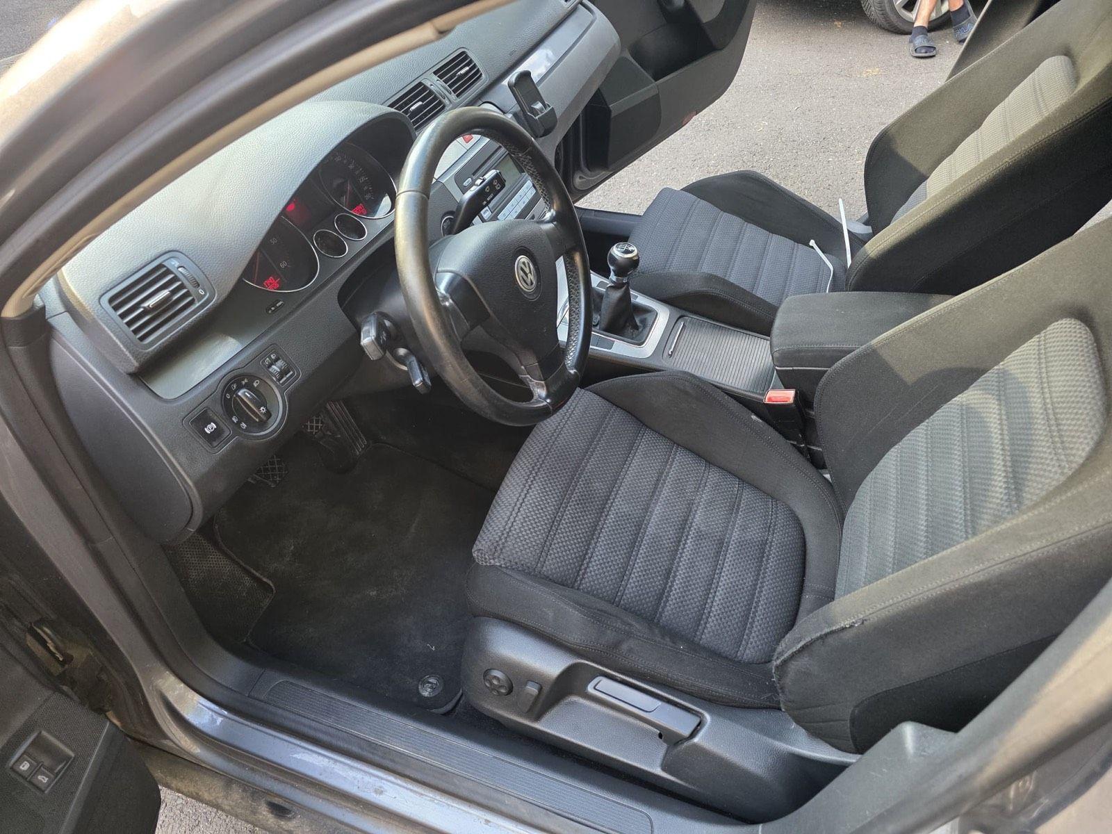 Volkswagen Passat 2006 — photo 10