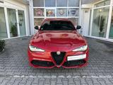 Alfa Romeo Giulia Veloce 2.0l Leder, Navi - Alfa Romeo Giulia: Veloce