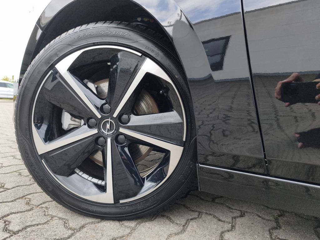 Opel Astra — fotografia 2
