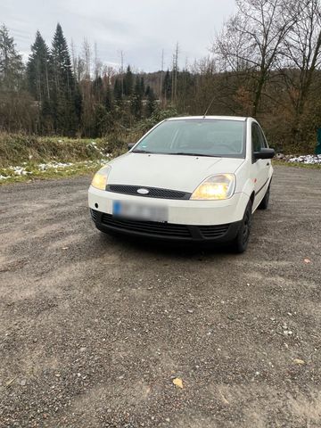 Ford Fiesta 1,3 Scheckheft gepflegt  *TÜV ...