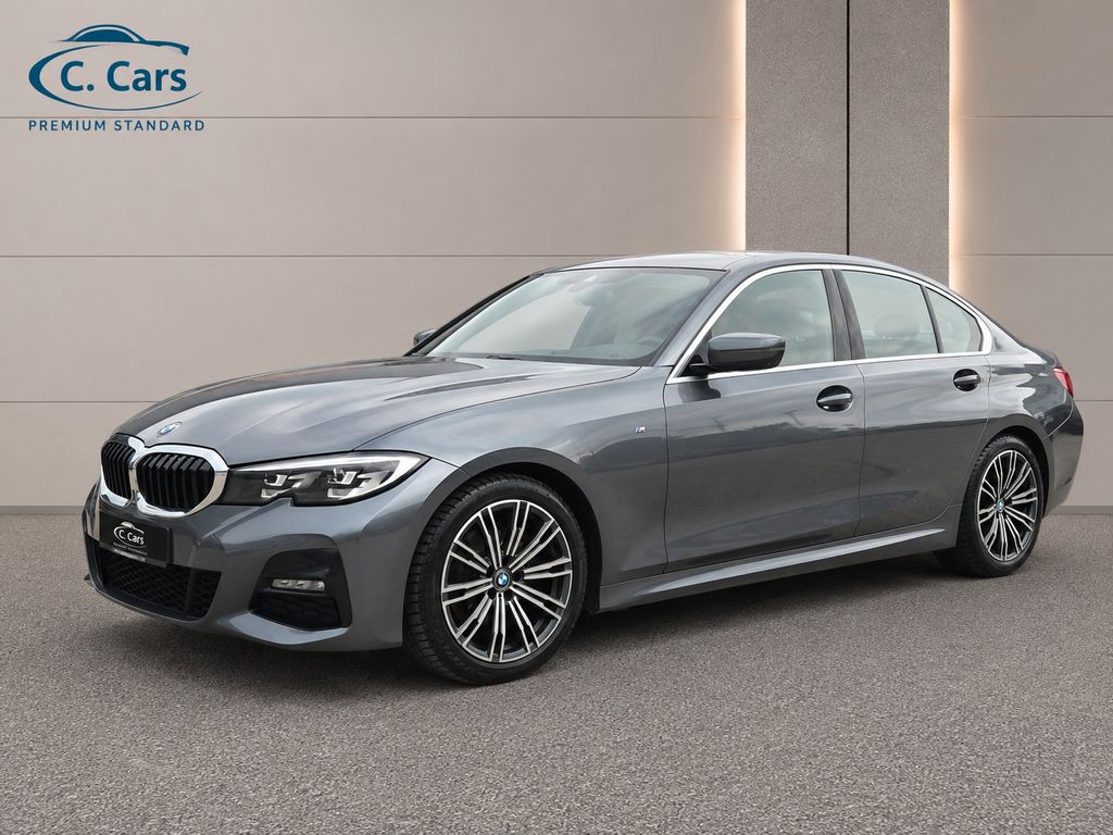 Image of BMW 320