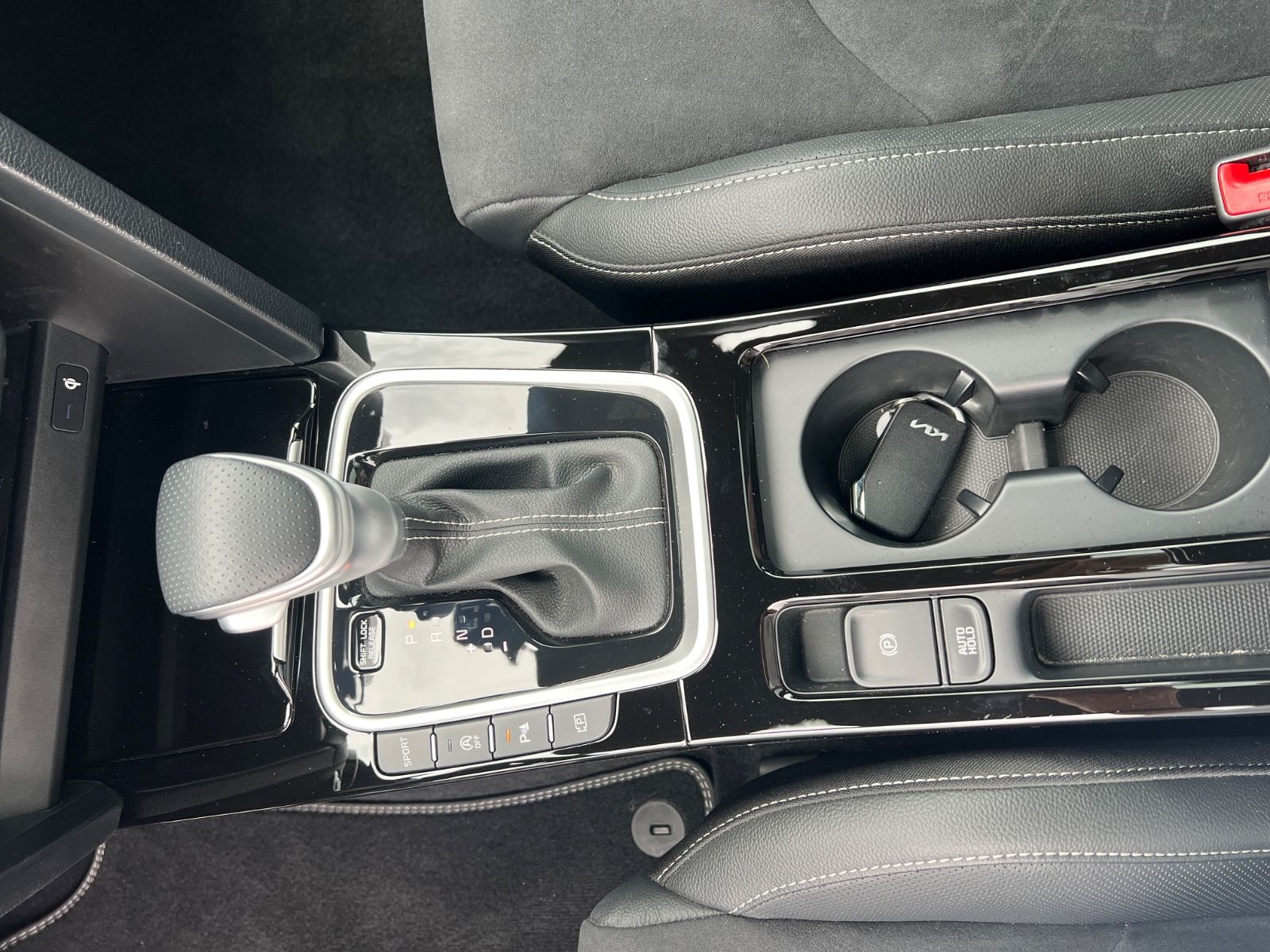Fahrzeugabbildung Kia Ceed SW 1.5T 140 DCT7 GT-Line Leder Tec 18Z GD