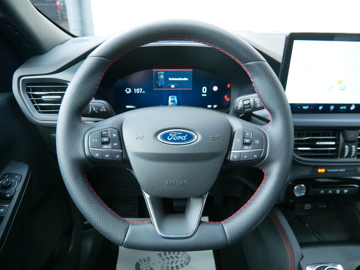 Fahrzeugabbildung Ford Kuga 1.5 ST-Line Autom. AHK Kamera Winter-Paket