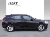 BMW X2 xDrive20d A. +AHK+PANODACH+NAVI+SHZ+LED+PDC