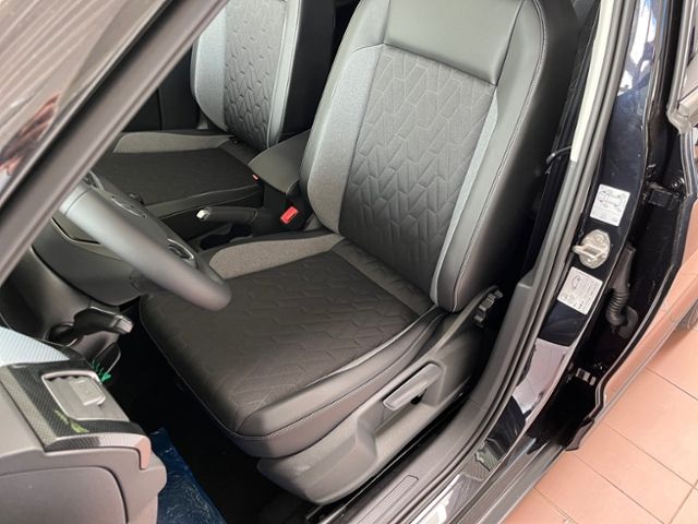 Fahrzeugabbildung Volkswagen T-Cross 1.0 TSI GOAL NAVI GJR ANSCHLUSSGARANTIE
