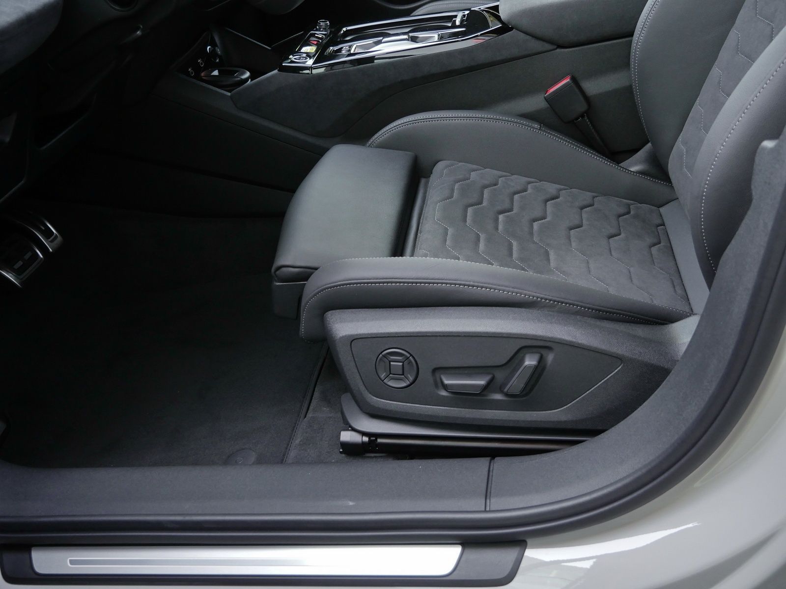 Audi A6 e-tron - Bild 23