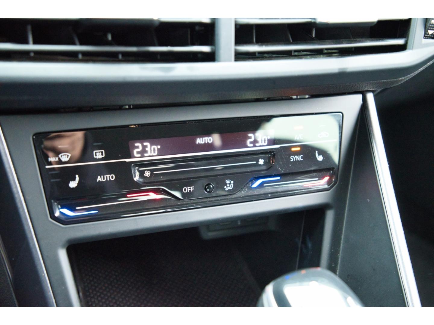Volkswagen Taigo 1.0 TSI Style DSG Navi LED Tempomat SHz