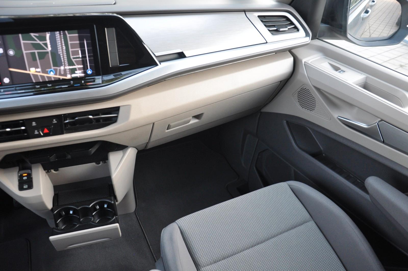 Volkswagen T7 Multivan Edition Lang 2.0 TSI MATRIX-AHK-NAV