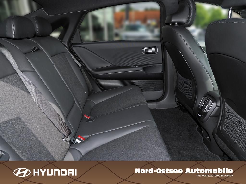 Fahrzeugabbildung Hyundai IONIQ 6 EV FL CENTRIQ 2xKlima 4xSHZ ACC AUT Kam.