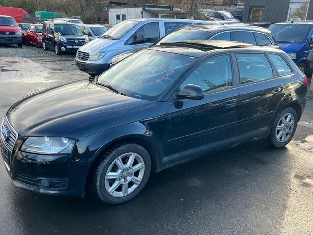 Audi A3 Sportback 1.6 TDI  Pano Navi