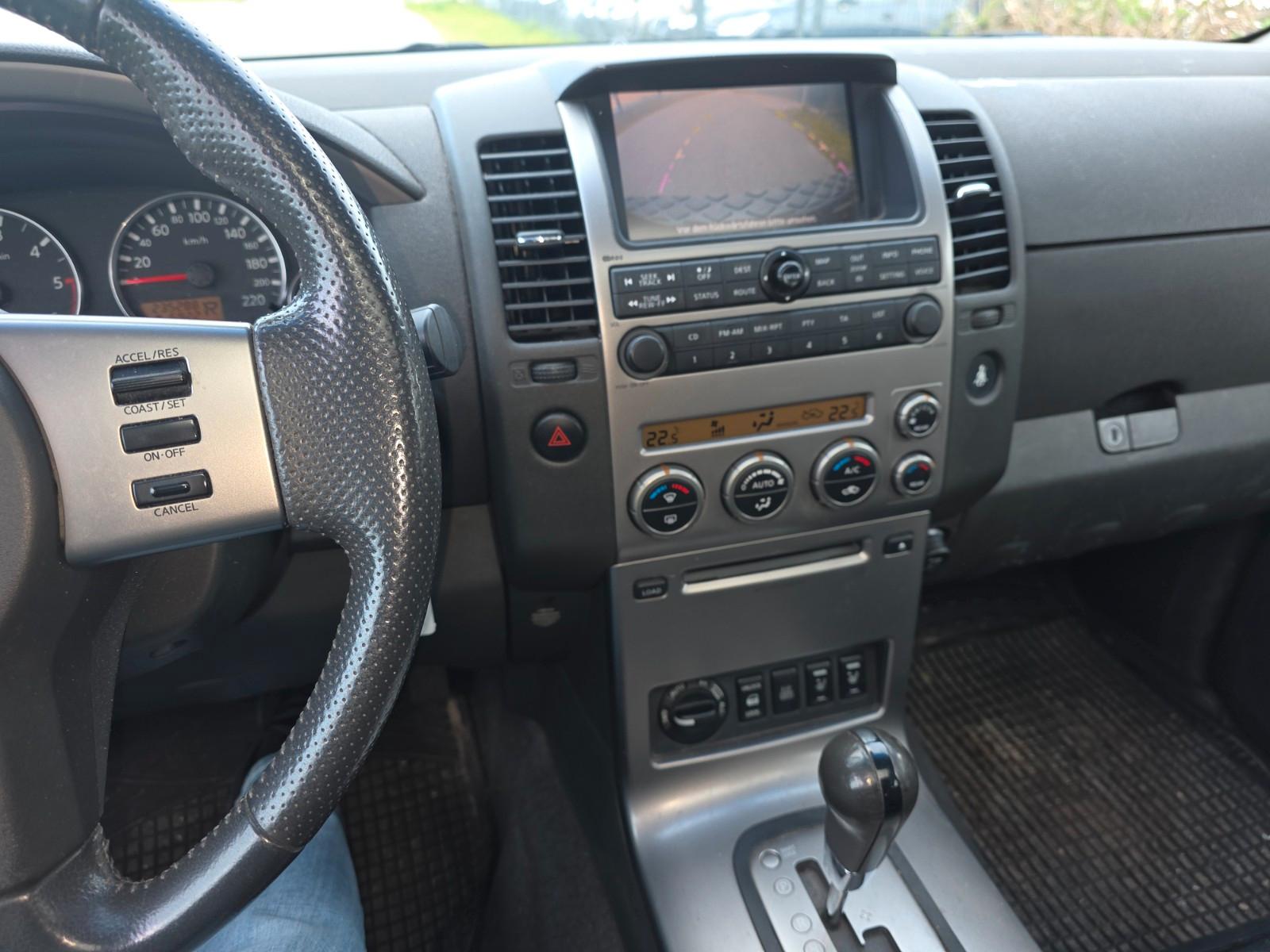 Nissan Pathfinder 2005 — photo 14
