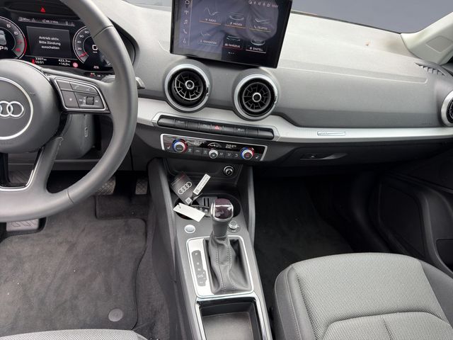 Q2 S line 35 TFSI S tronic Matrix-LED, Navigatio