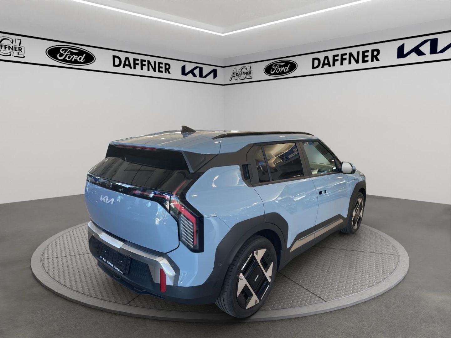 Fahrzeugabbildung Kia EV3 150 kW Earth Navi 360° Kamera LED El. Heckkl