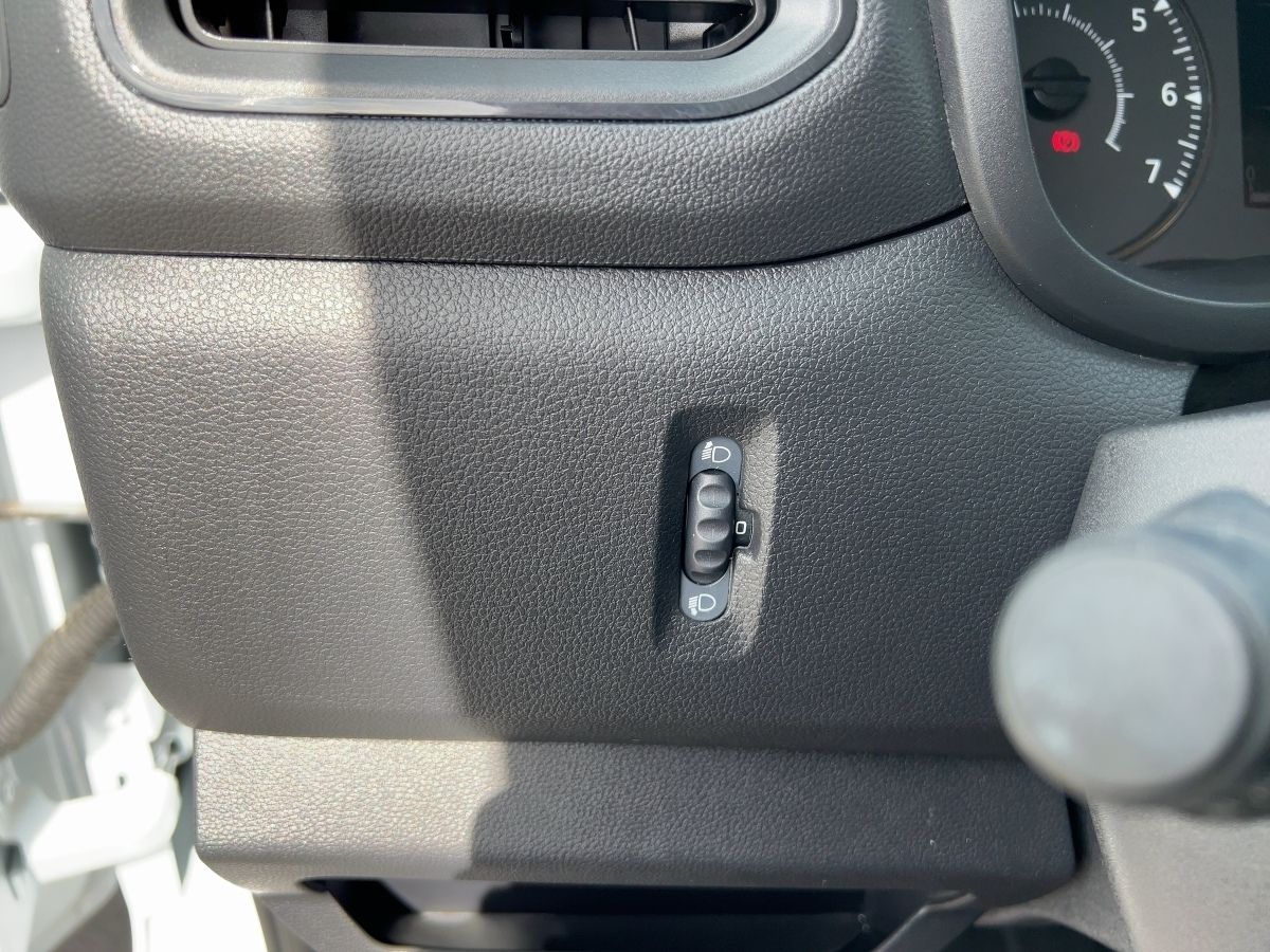 Renault Master - Bild 18